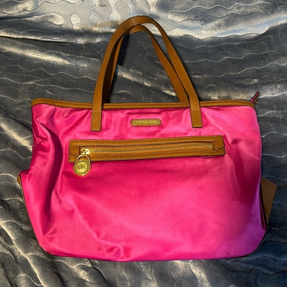 Michael Kors Purse - Picture 1 of 5